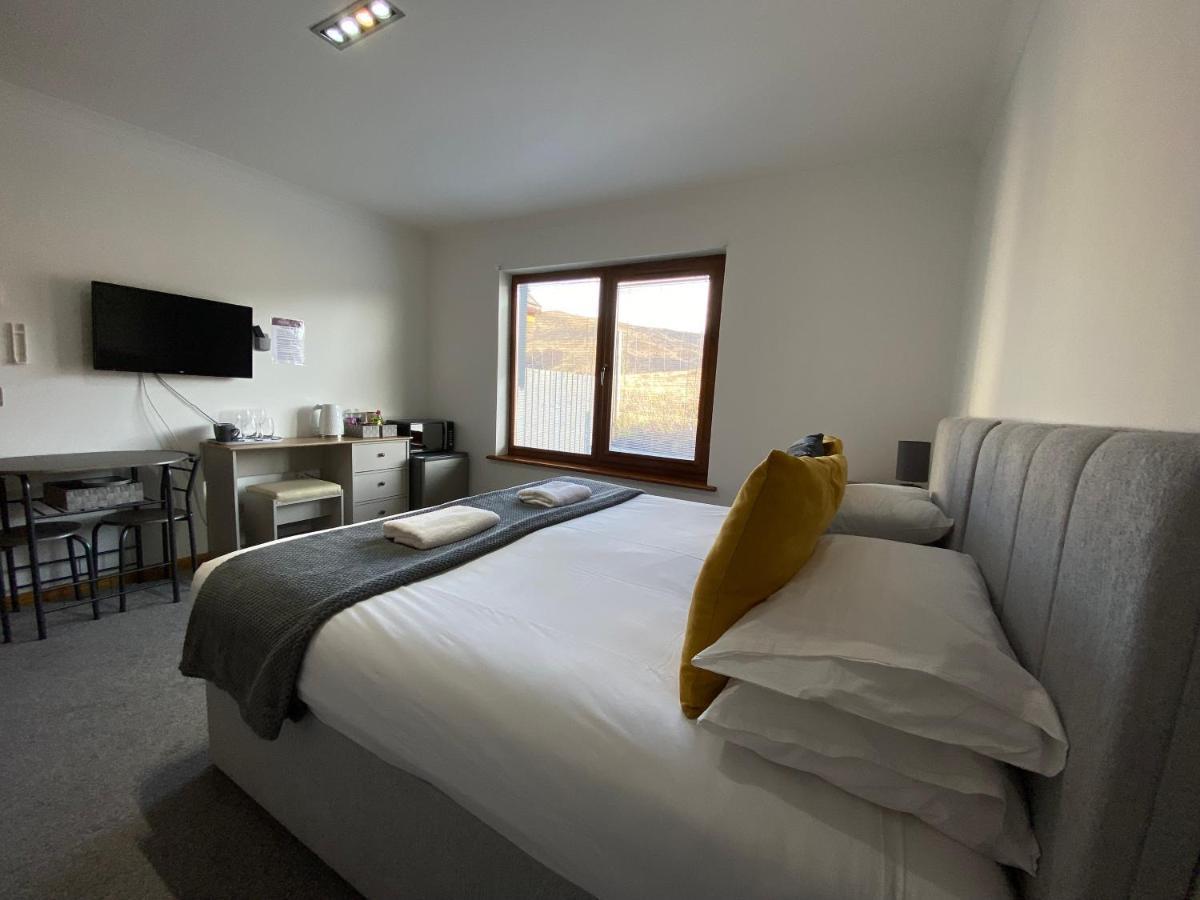 Highland Stays - Ben View Room & Jacuzzi Bath Fort William Ngoại thất bức ảnh